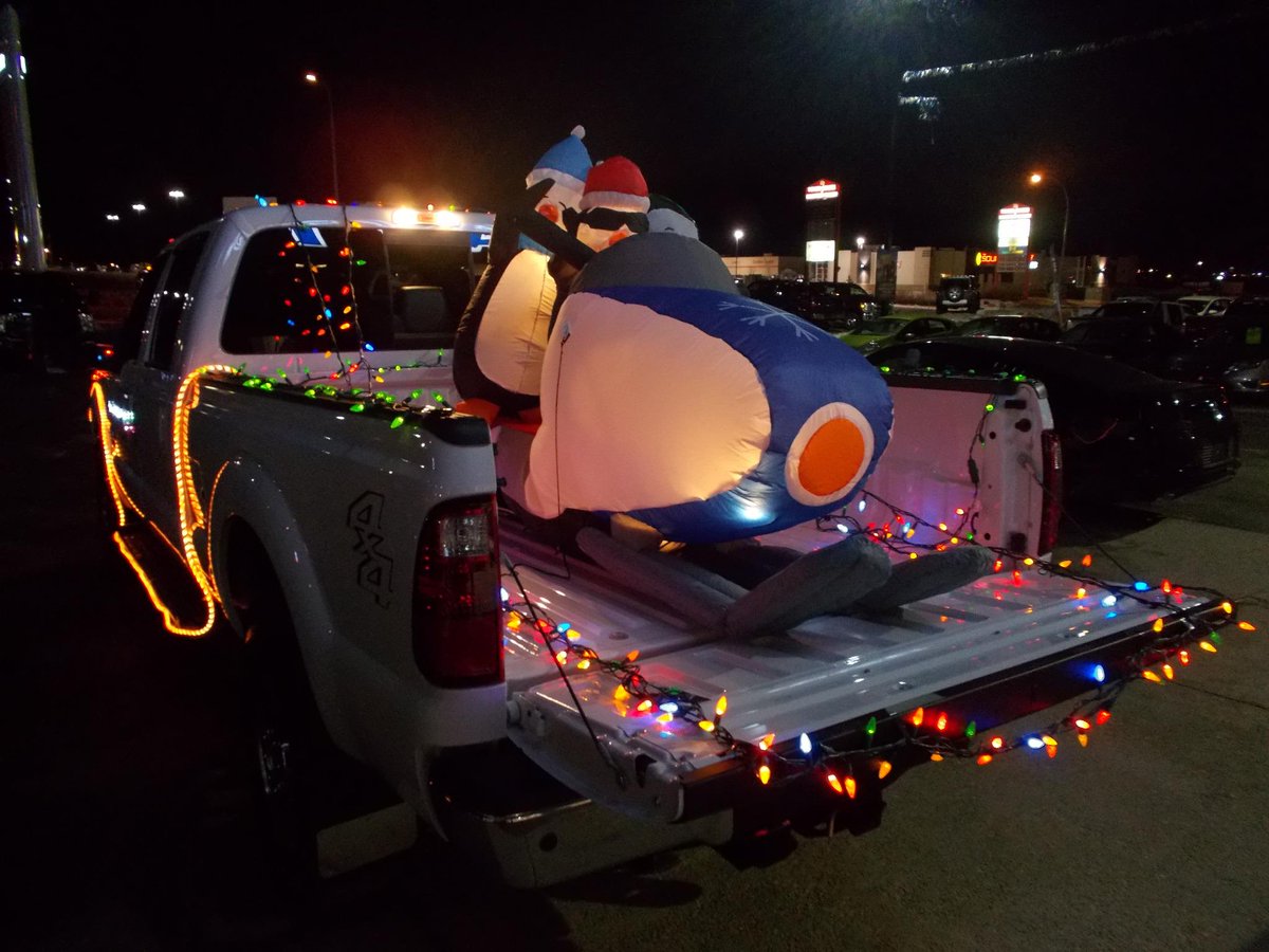 EstCoastGeorge's tweet photo. Christmas is coming!! Check out the sweet sled 2 #ford #f350 @DVFord1 @RyanHoltz1 @CarrDrummer @Beustarr @nellery94 http://t.co/6JSC2R9b0c