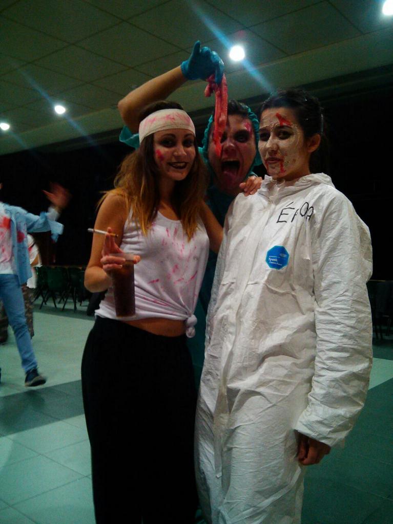 noe_couque's tweet photo. vengaaa santa ceciiiii http://t.co/oUllOXNoKH
