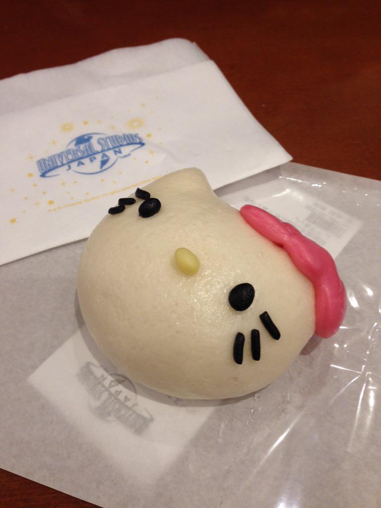 PtkThai's tweet photo. วันนี้ขอเอาใจ แฟนคลับ kitty นะคะ 😄
กับซาลาเปา kitty ที่ usj(osaka) 🎌
ลูกละ 450 yen คะ ^^#USJ #Japan #Thailand #food http://t.co/RRTeNhfK5G