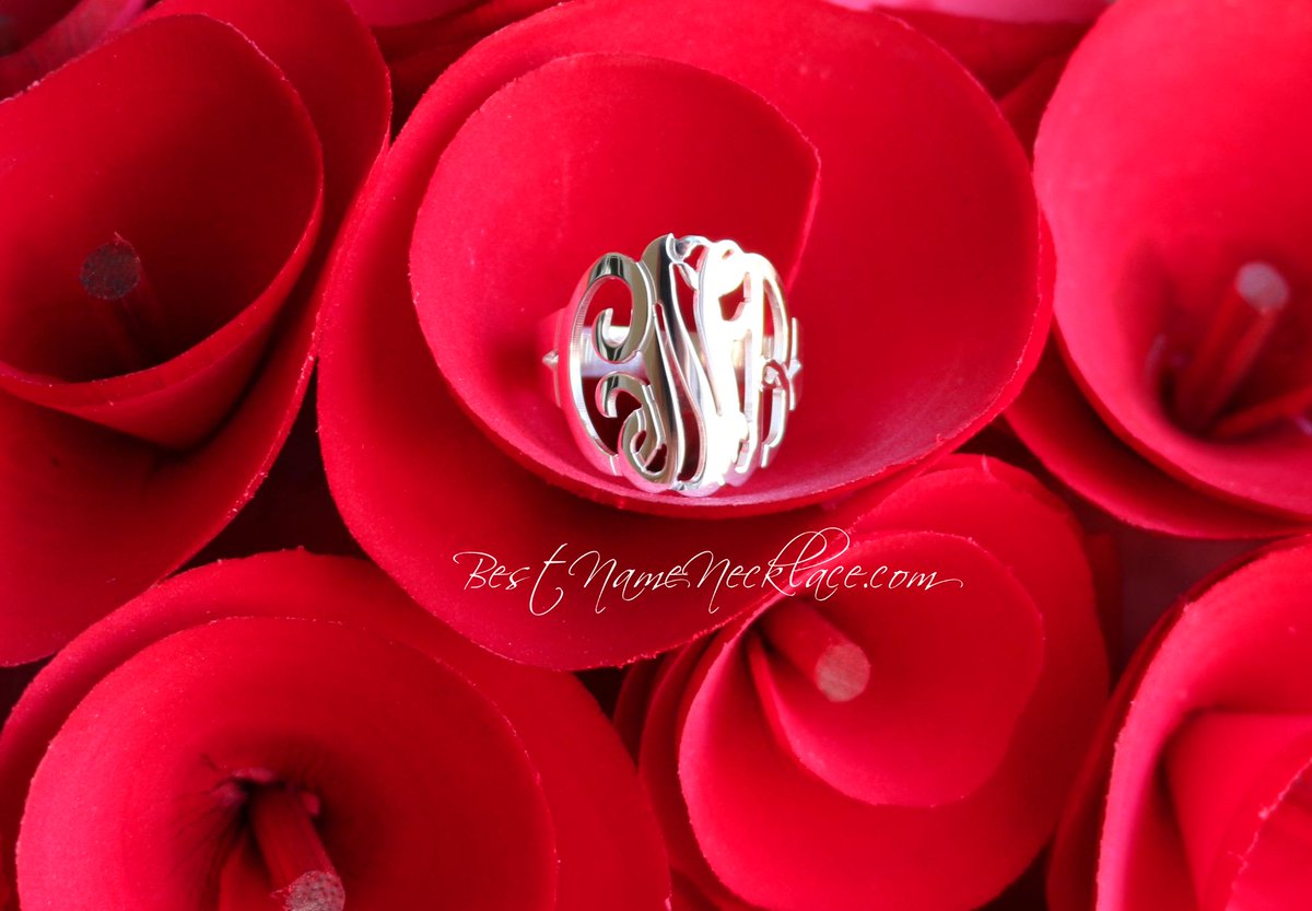 namenecklace's tweet photo. Interlocking #monogramring is on sale, ends Sunday, get it for $39.00 (reg $59.00) http://t.co/oh54Mtj5oI http://t.co/Jx92qndXus