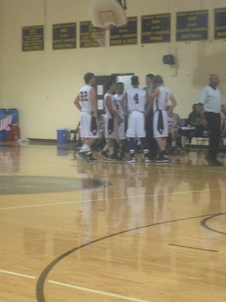 DanburyHS_MS's tweet photo. Coming up with a game plan. 28-26 http://t.co/qkKQIEcvFC