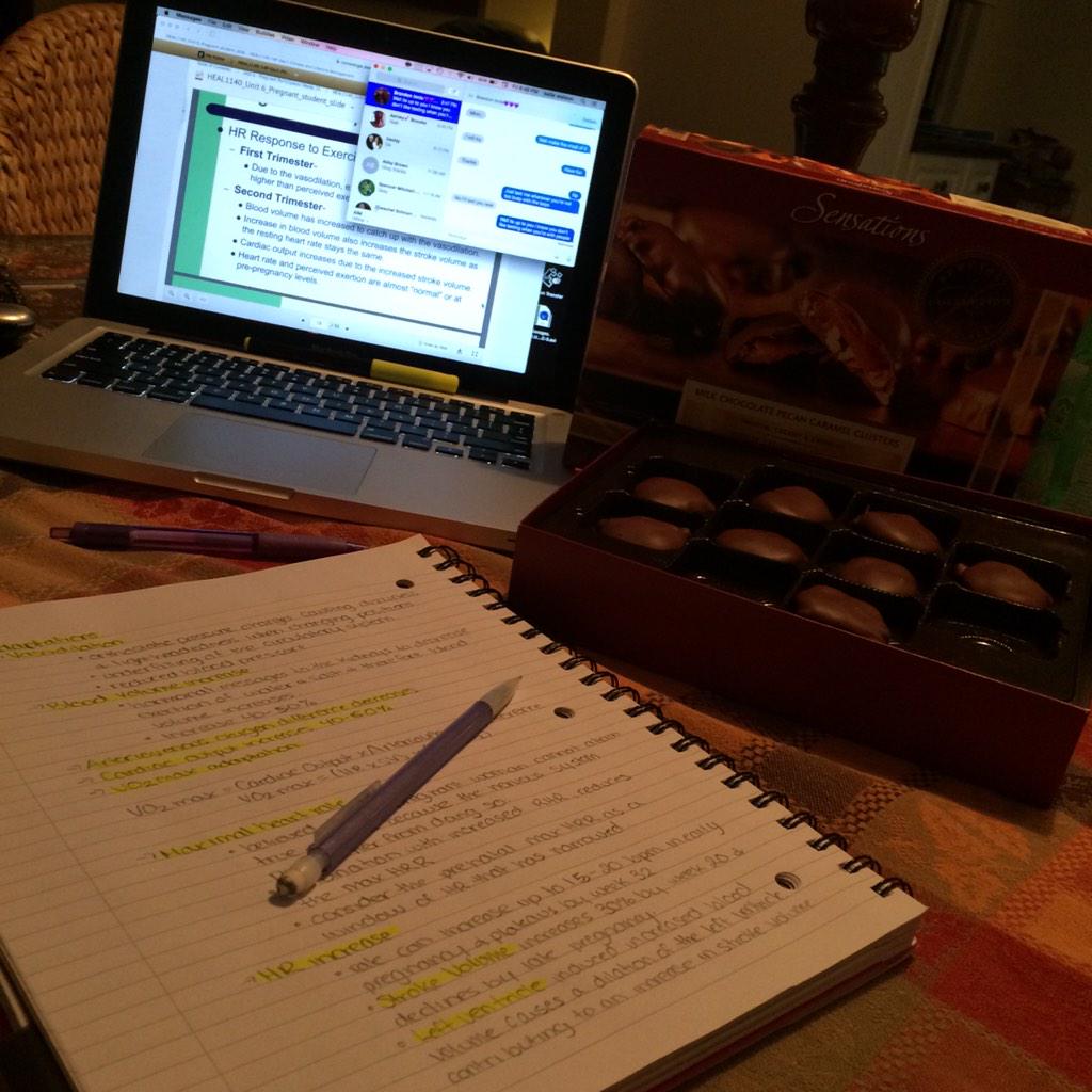 katieeewatson's tweet image. Study sesh essentials 👌📖 #turtles #studying #hellweek2