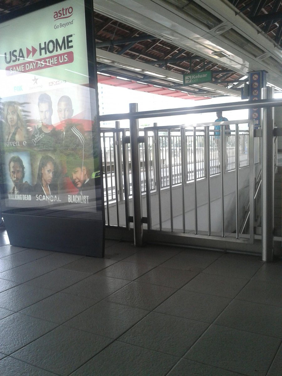 RidzsterNaWoon's tweet image. On my way to LAN training for next week tournament ! #LetsBe.