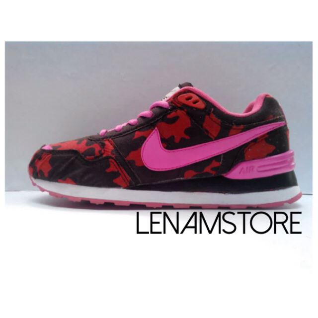 LenamStore's tweet photo. Nike size 36-40 just 240k buruan sebelum stock habis :D chat aja di 25C350C1 :D http://t.co/rx22kYiNC1
