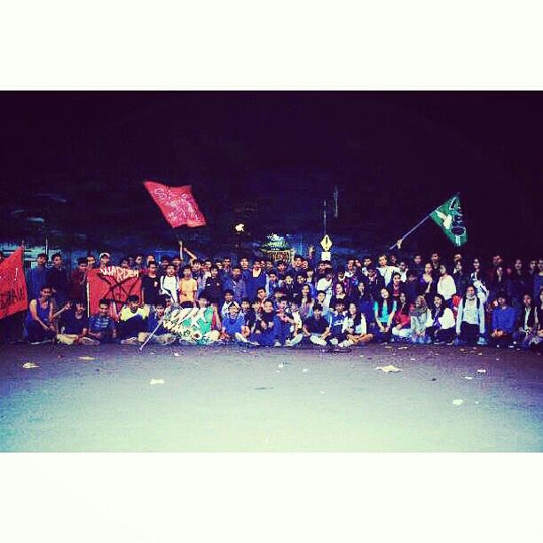 warjofamily's tweet photo. Together As Family.One For All,All For One! http://t.co/dsno1MoJls
