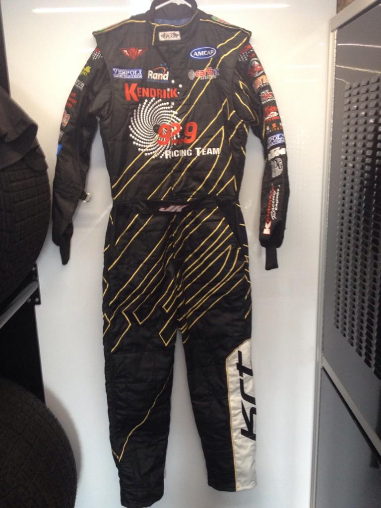 JasonKendrick_'s tweet photo. The fresh black&gold @HinchmanIndy suit & new helmet.Designs by @BLACKBEARDltd thanks to @nachinch #keepingmefresh http://t.co/0B2vRdQtNa