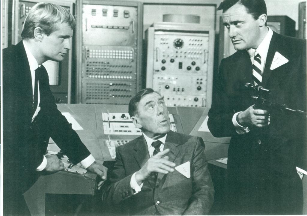  Sharing posts with FB fans as they prepare to wish Robert Vaughn Happy Birthday Saturday 