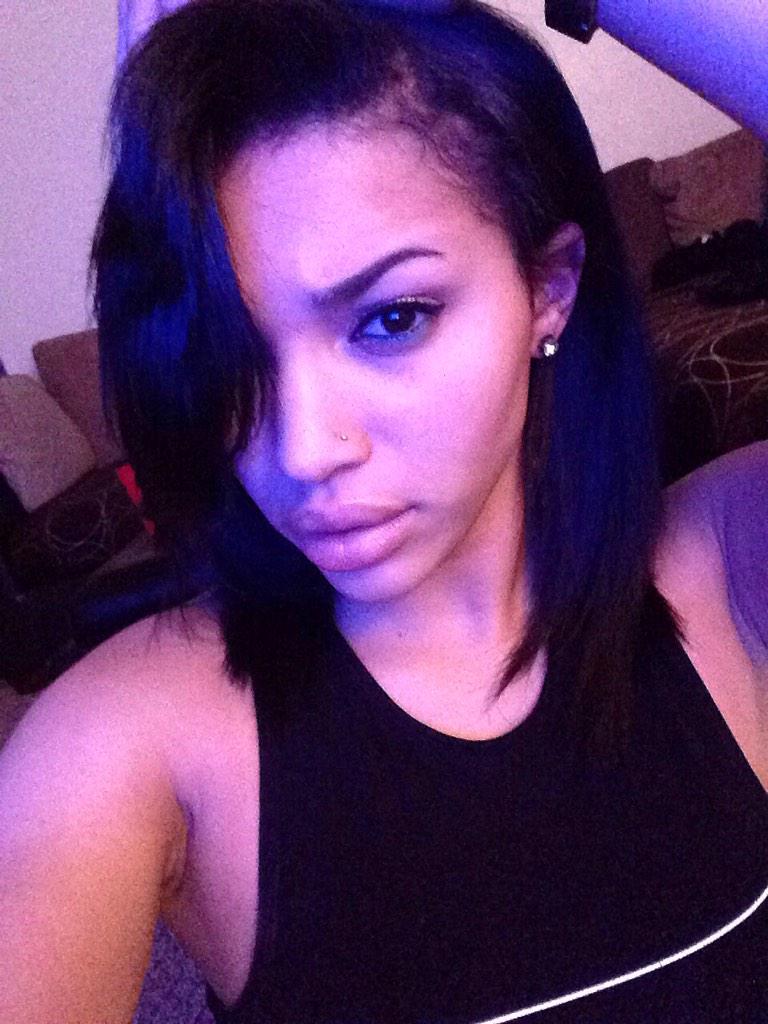 Bria_lynee's tweet photo. 😈 http://t.co/01aHWtTPG3