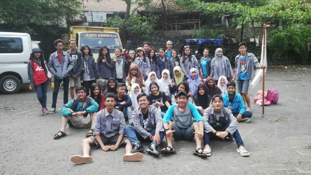 bk_tikarpala's tweet photo. Betapa besarnya keluarga kita ;) http://t.co/0NNQbKnCzO