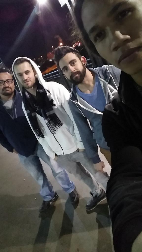 HardAmountsofD's tweet image. Rollin deep with a good friend. BOUT TIME! #Crunk #fresh #bitches #molly #education