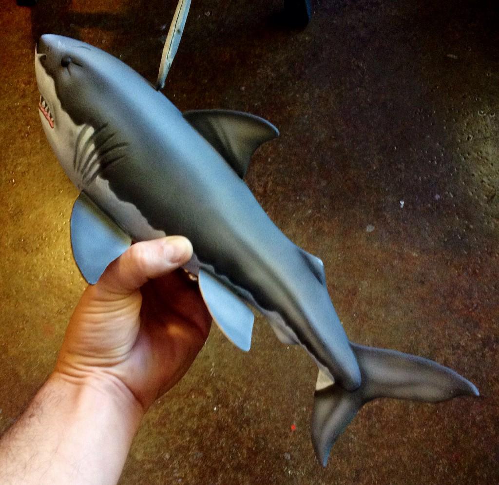 Meloshfishing's tweet image. Painting a Great White Shark, fish decoy today. Wood carved. #fishing #artmeetsfunction