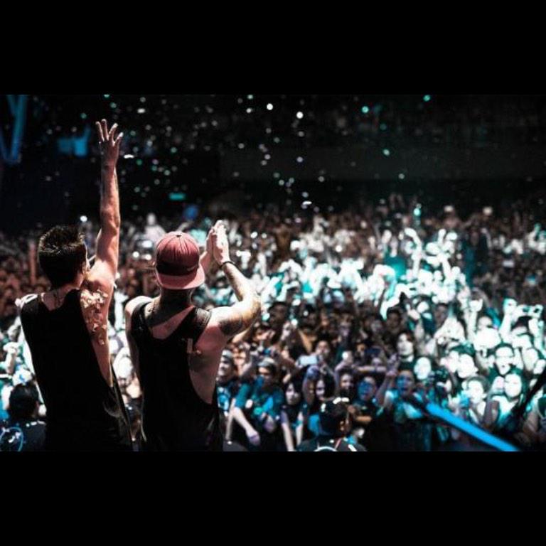 iasgbtn's tweet photo. Goodnight
Thank Yøu
#WhenVesselRuledTheday
#ThankYøuVessel
|-/ http://t.co/wdzYwuQ1AD