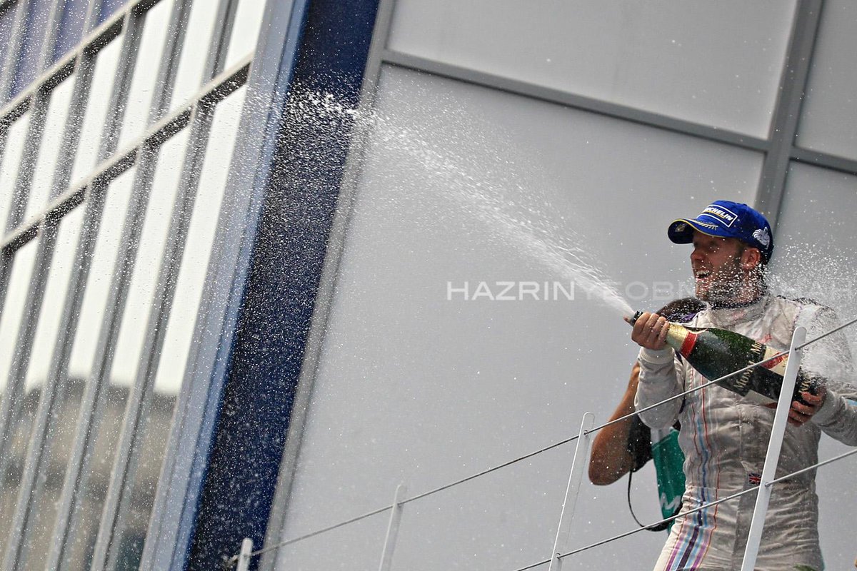 hazrin's tweet image. Congratulation to the Winner of the #RinggitRing #PutrajayaEprix #FormulaE #FormulaePutrajaya @sambirdracing