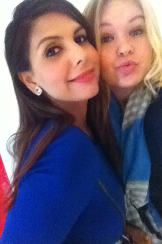 GLO30Facial's tweet image. Things happened at the Blush Bash &amp;amp; like all good stories it started with a selfie. #BlushBash #DoTheSelfie