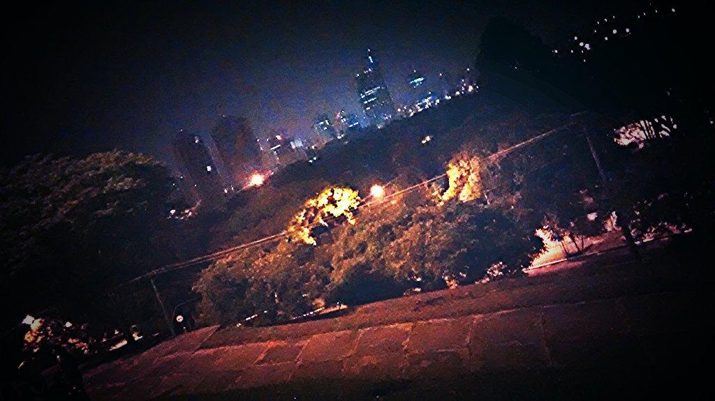 DanielAmorozo_'s tweet photo. Positividade! De boa com meu Parça @caiohenriiqe #Porduca #Boa ✌ 🍃 http://t.co/AcBzcdA6hq