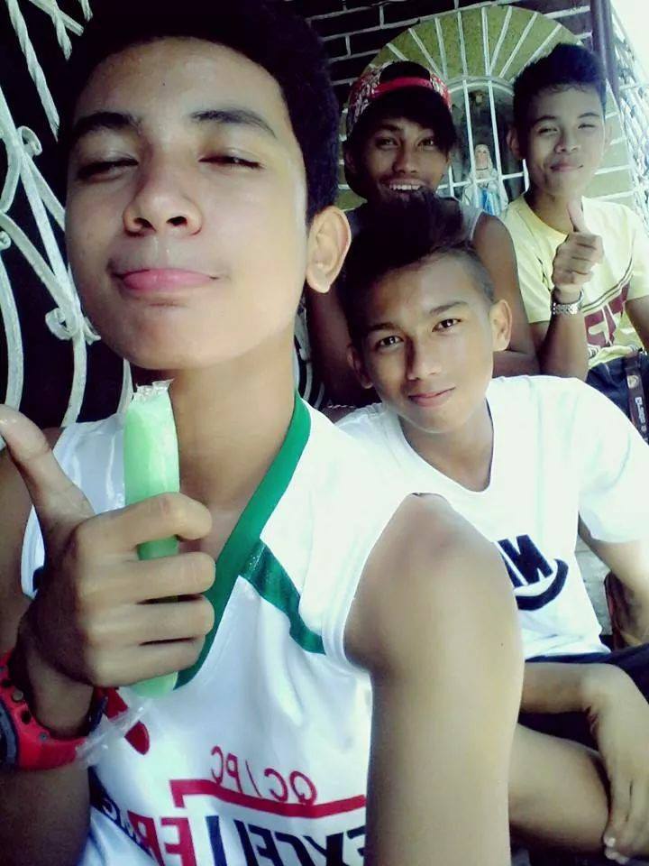 GabrielArcillas's tweet image. Naalala ko to fre o BWHAHAAHAHAHAH ^_^ :D ^_^ 
#ICECANDY
#FUNBOYZ