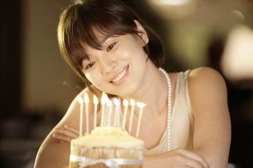 Happy Birthday Song Hye Kyo. May God continue to bless the work of ur hands and grant you continued favor in ur life. 