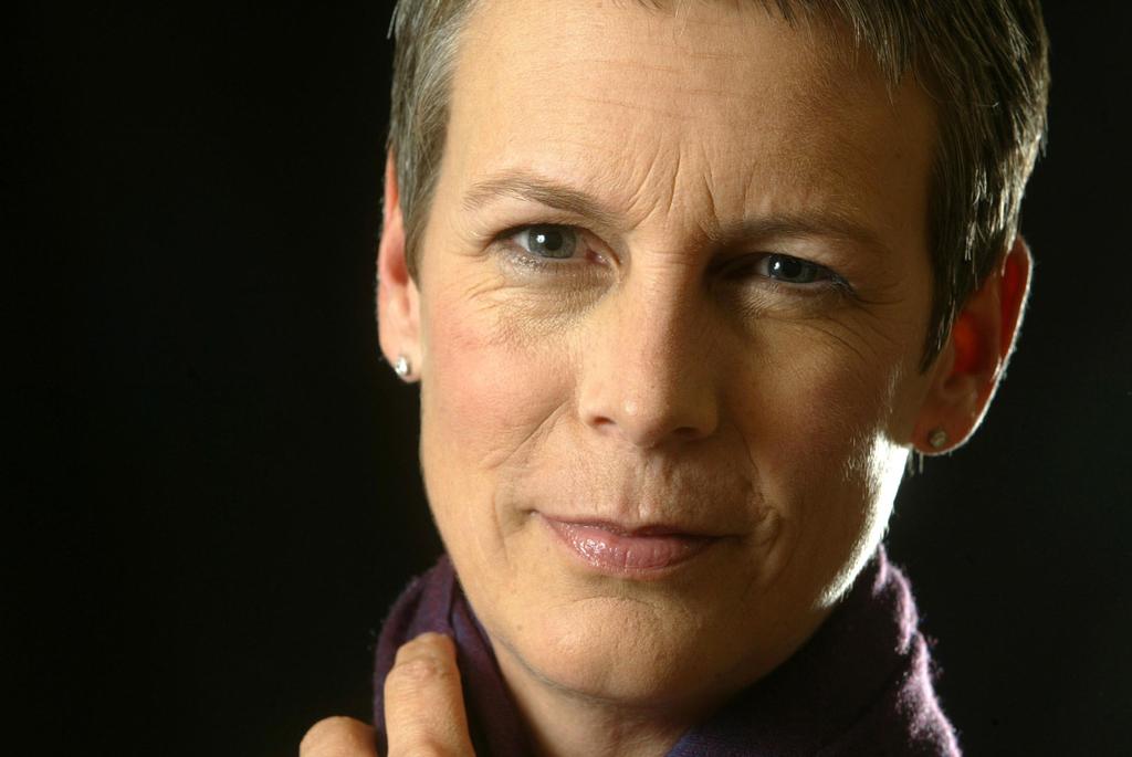 56 grandiosos años son los que cumple hoy una maravillosa actriz, Jamie Lee Curtis. Happy birthday 