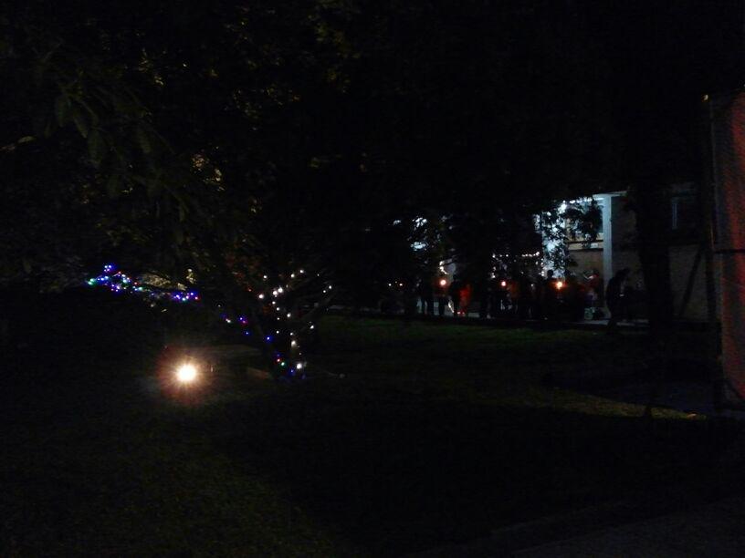 farmasicup's tweet photo. Suasana taman Fakultas Farmasi UGM Malam Atlet #FACUP14 (1) http://t.co/Wm2uAaE9Cm