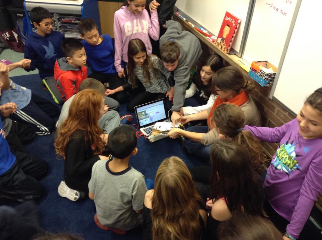 CBBoyer2's tweet image. Loved creating our human circuit yesterday! Thank you to KX for the awesome #scratchmit project! Let&apos;s try 24+ next!