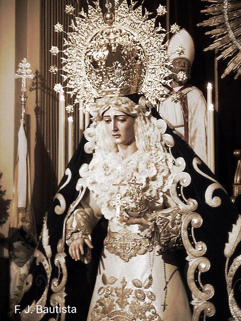 Besamanos Extraordinario de la Virgen de Consolación <a href="/hermandadsed/">Hermandad de Nervión</a> , en estos momentos.