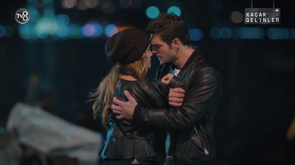_KacakGelinler_'s tweet photo. #ŞebSelAşkı http://t.co/PSlU5I23Ur