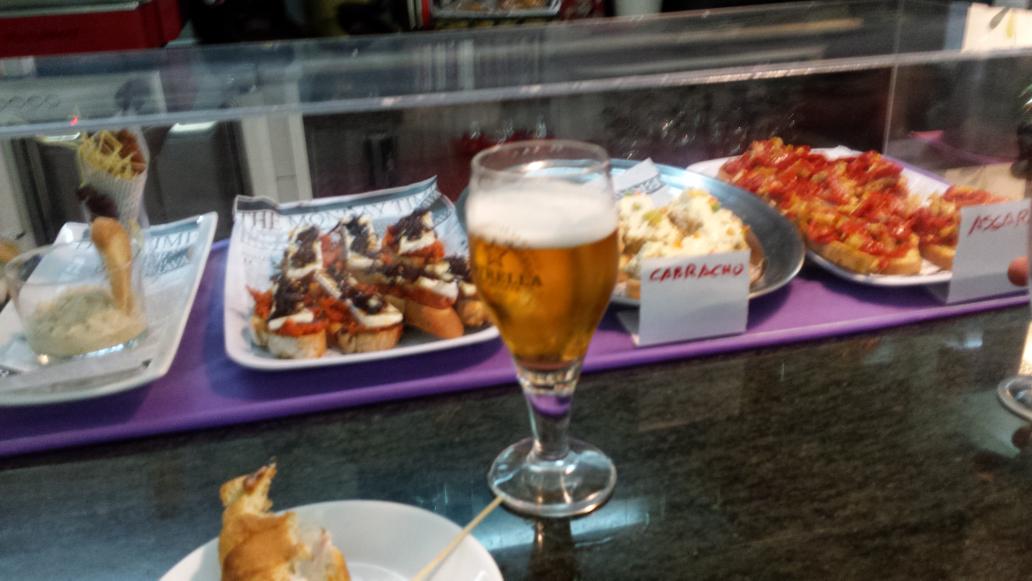 JoseM_FR's tweet photo. Buen partidito y ahora a cuidarse como se debe antes de otro  #tapeoprepartido http://t.co/P91j7HHIJC