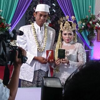 SolehaWidut's tweet photo. SAH!! Yeah!! http://t.co/bDF7yChiRQ