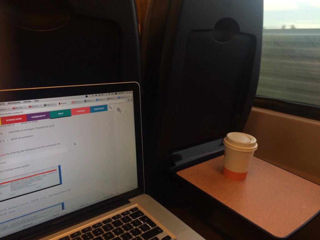 RobbertKings's tweet image. 24 hours of pure @born05 arcade madness and counting! Thanks for the great experience!