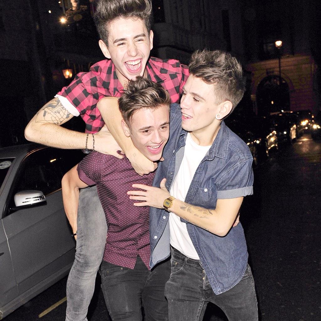 mycottagehq's tweet photo. @StereoKicks we got your back👌 #StereoKicksArmy #GetStereoKicksToTheFinal5 http://t.co/my6QkkmstC