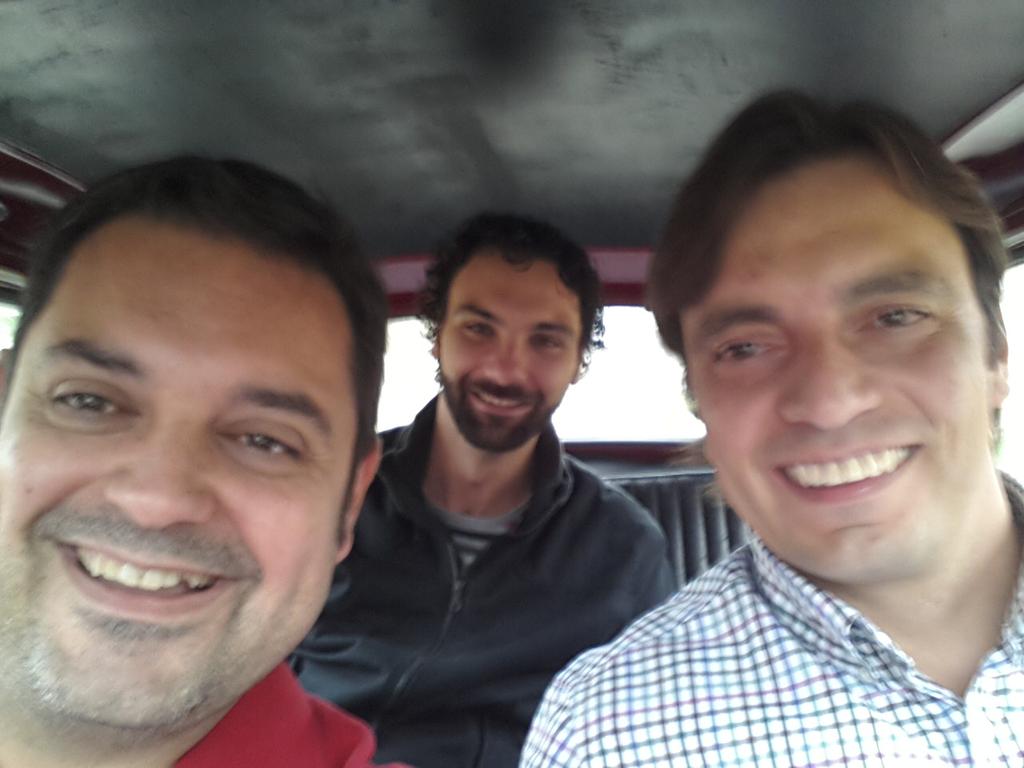 tomeumorro's tweet photo. Cap a Sant Marçal  en  600 amb @MiqAngelColl  i @xescmiralles #kmdsocialismo #primariespsib http://t.co/ED7S0qyNoV