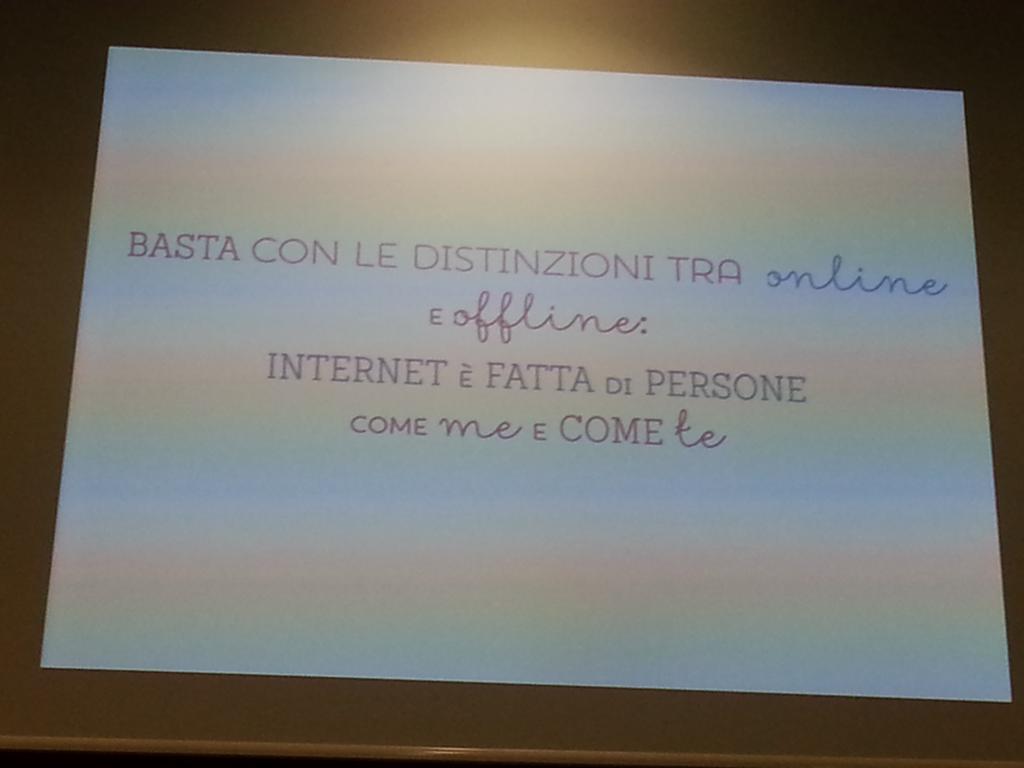 WebLoversItaly's tweet photo. Basta con le distinzioni fra online ed offline, internet è fatta di persone #parolesante @domitilla #socialodg http://t.co/BDFONbYLpm