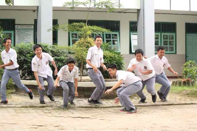 Expost_xavepa's tweet photo. @Dion_Marcellino @lucas_aldoo @korneliusnico @Adriel_Reinhard @rubylie98 .. angga and leon http://t.co/LG6Xja0WGi