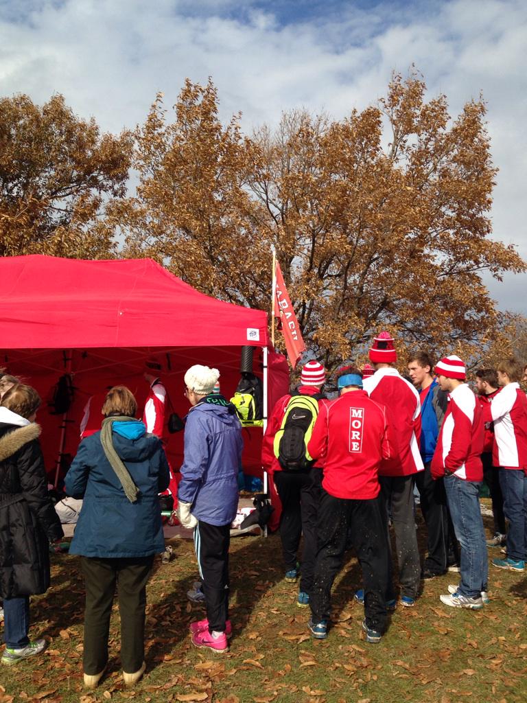FarrisKenny's tweet photo. Post race. #DoItForTheRedPack http://t.co/jD3bBFJ9P5