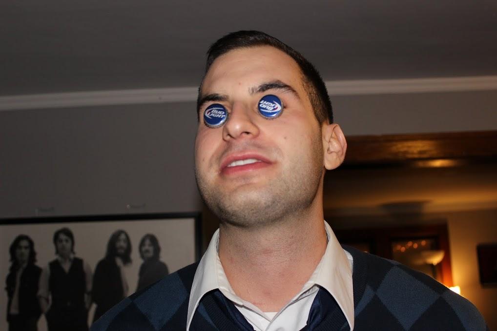 glassduffle's tweet photo. More Value in Self-Deprecating: The Roast of Nick Battaglia http://t.co/W4hD1lUtkh via @glassduffle http://t.co/sNJtMbAgU0