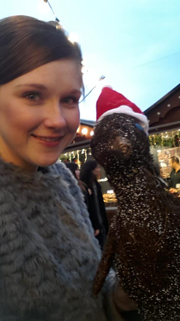 Roxanne Ward tweet media