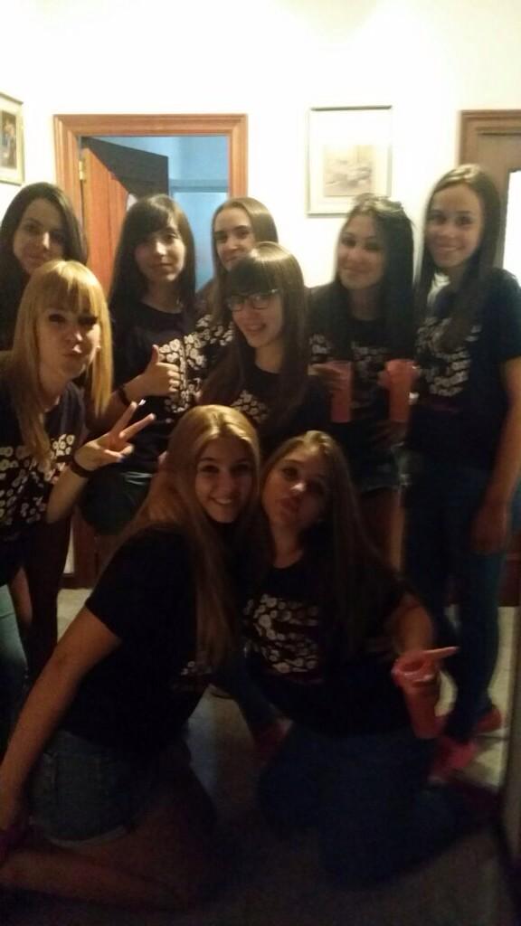IreneReyes29's tweet photo. #Mis9 💜💚 😽😻🎀💄👑 @LuciaR23 @Nataliaa_Perez @Noelia_0306 @Noeliaa_tm @Nattaliia04 @ainhoabs10 @ainhoacamacho26 #irene http://t.co/yB1YQRqv94