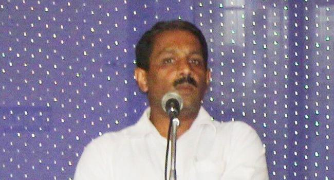 SaanjuS's tweet photo. CBI arrested Eight Commie thugs in connection with the murder of #Kerala @RSSorg leader ManojJi. #StopRedTerrorism http://t.co/8gICzNfCRP