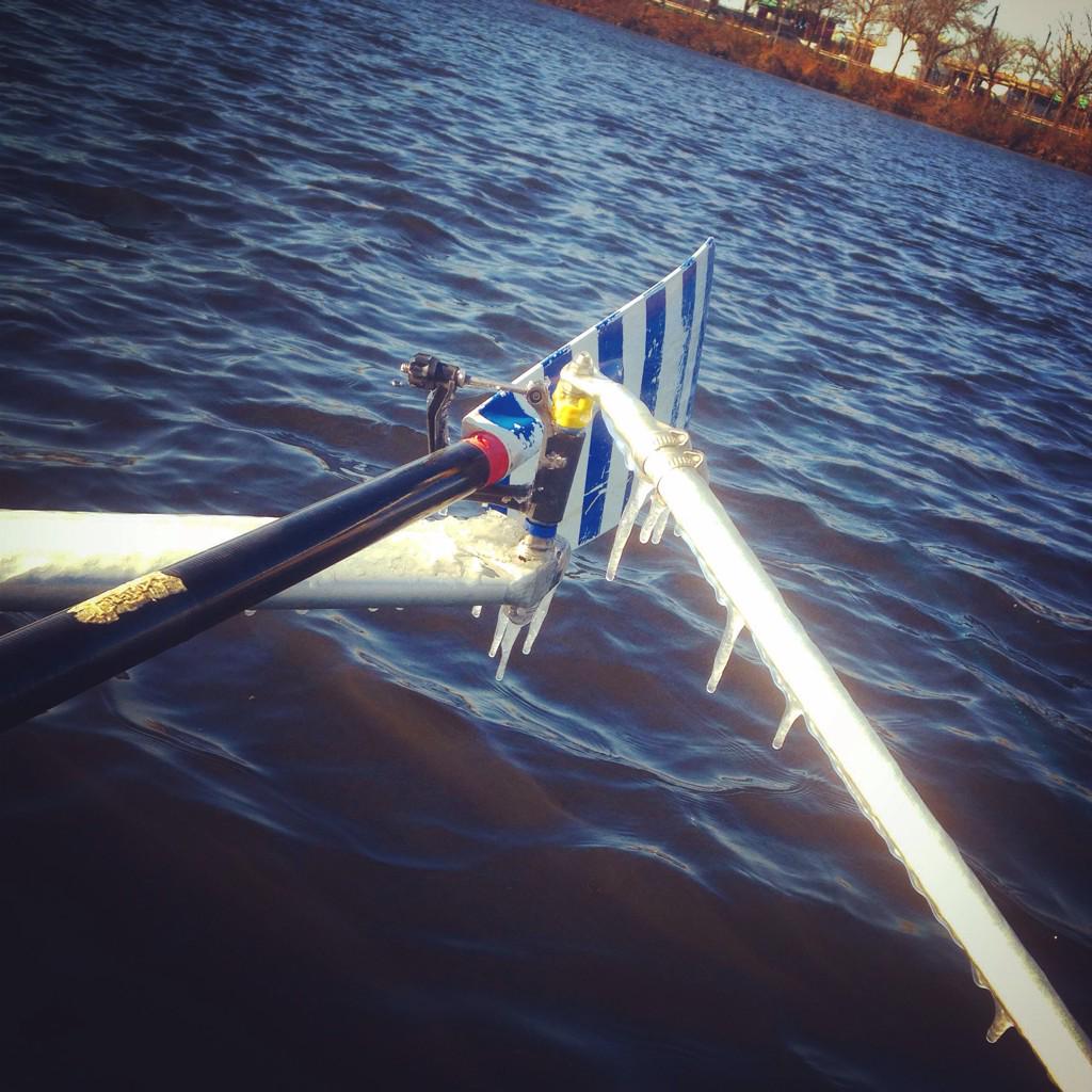 Hey friends. Watch out for ice on the river. And on your riggers. And your shirt. Yeah it's just everywhere. #brr