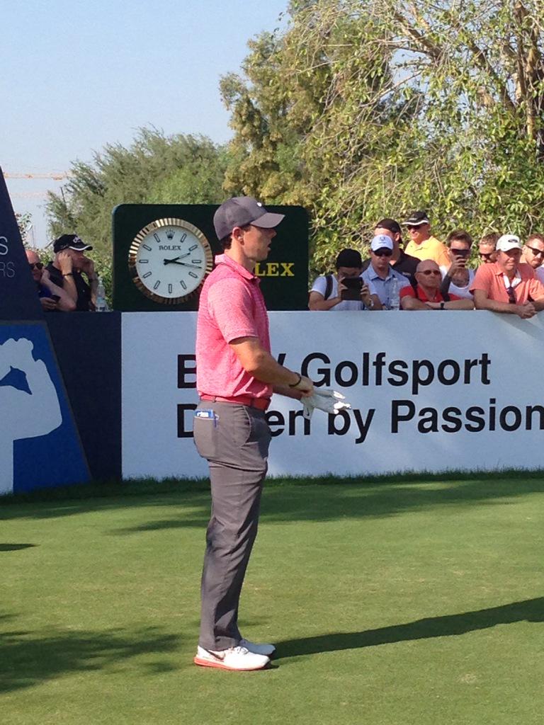 bagshaw2112's tweet image. @McIlroyRory at the 9th hole #RaceToDubai #earthcourse
