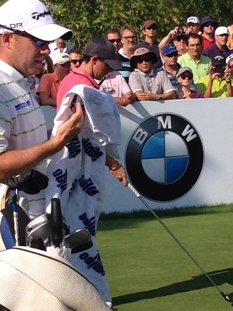 bagshaw2112's tweet image. @McIlroyRory at the 9th hole #RaceToDubai #earthcourse