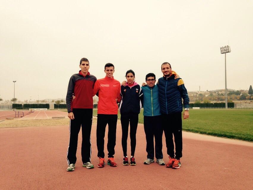 Buena vuelta de 9.4km por el monte + 1x2000 en la pista. Grandes <a href="/farleando/">jose luis mareca</a> <a href="/toniabadia/">Toni Abadía</a> <a href="/Charlieatle/">Carlos Mayo Nieto</a>