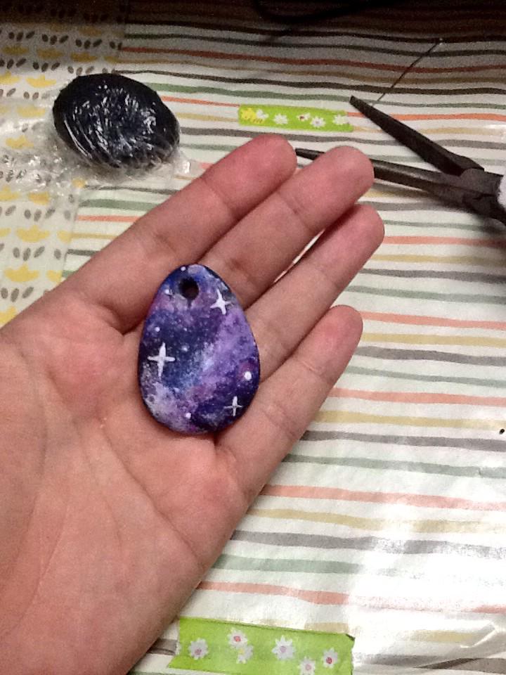 khrafteesi's tweet photo. Sempaiii @NerdECrafter noticed me and my addiction to galaxy prints. #happiness #positivevibes #crafterthings http://t.co/UQVSAh4nND
