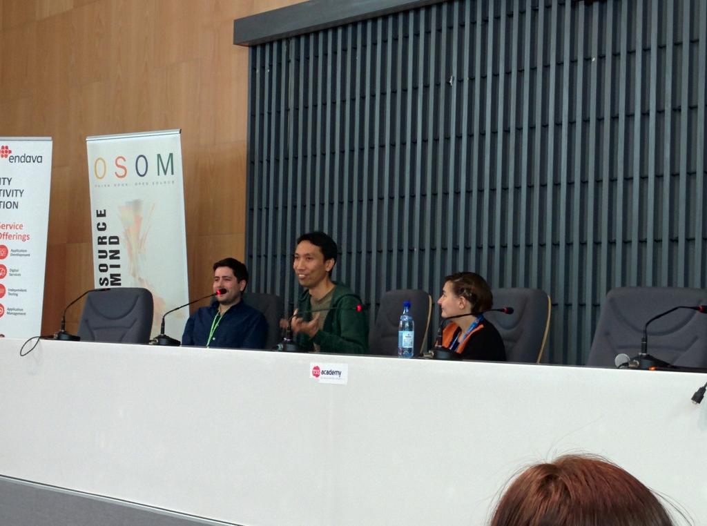 Alin_Trif's tweet photo. woot! questions panel /w @supersole @kohsukekawa @davelester #OSOMreinvent @OSOM_Event http://t.co/64Wqk0XgYt