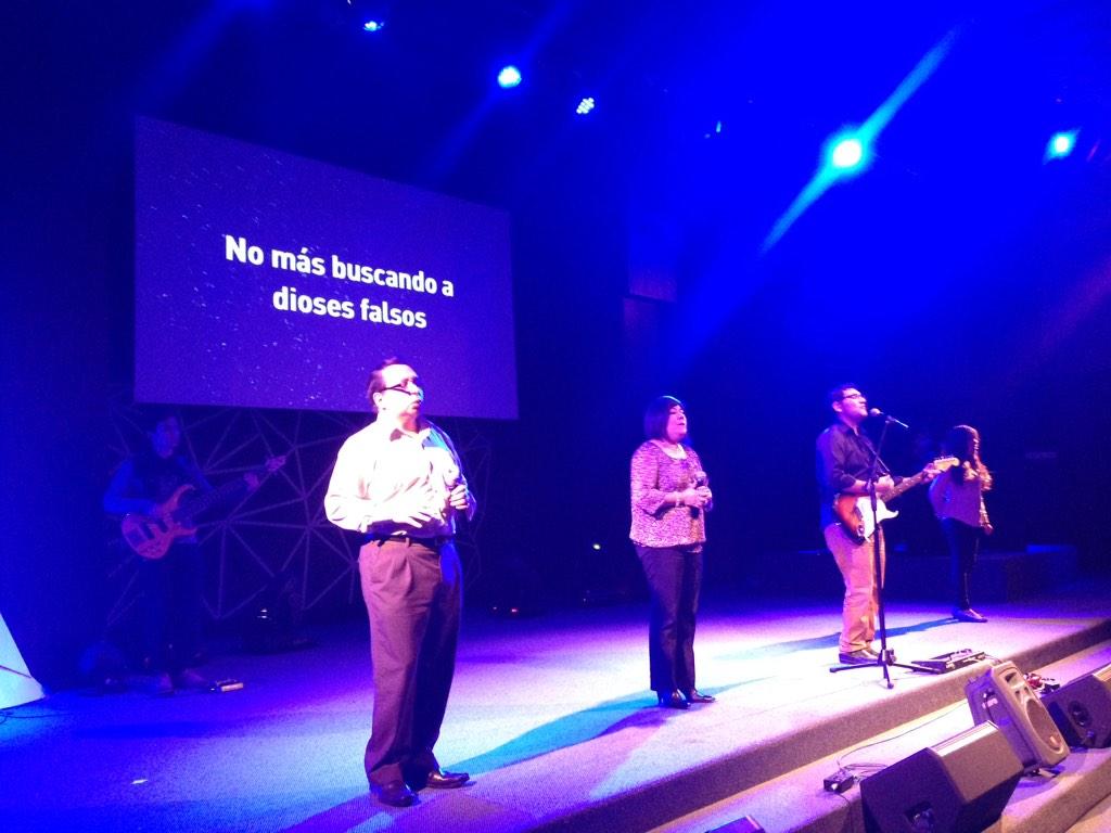 Oscar_Zamora's tweet photo. #cgl2014 empezando el segundo día de la Cumbre en Lima! http://t.co/hUsktX4SWj