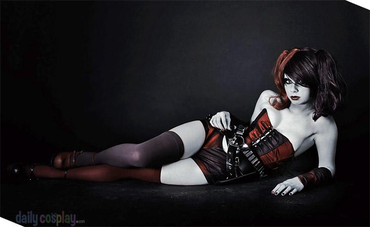 dailycosplay's tweet photo. Harley Quinn from Suicide Squad / New 52, More: http://t.co/ZDN8dVG0Qx #Cosplay #DCnU #Batman #Comics http://t.co/GZwqYgJ6OE