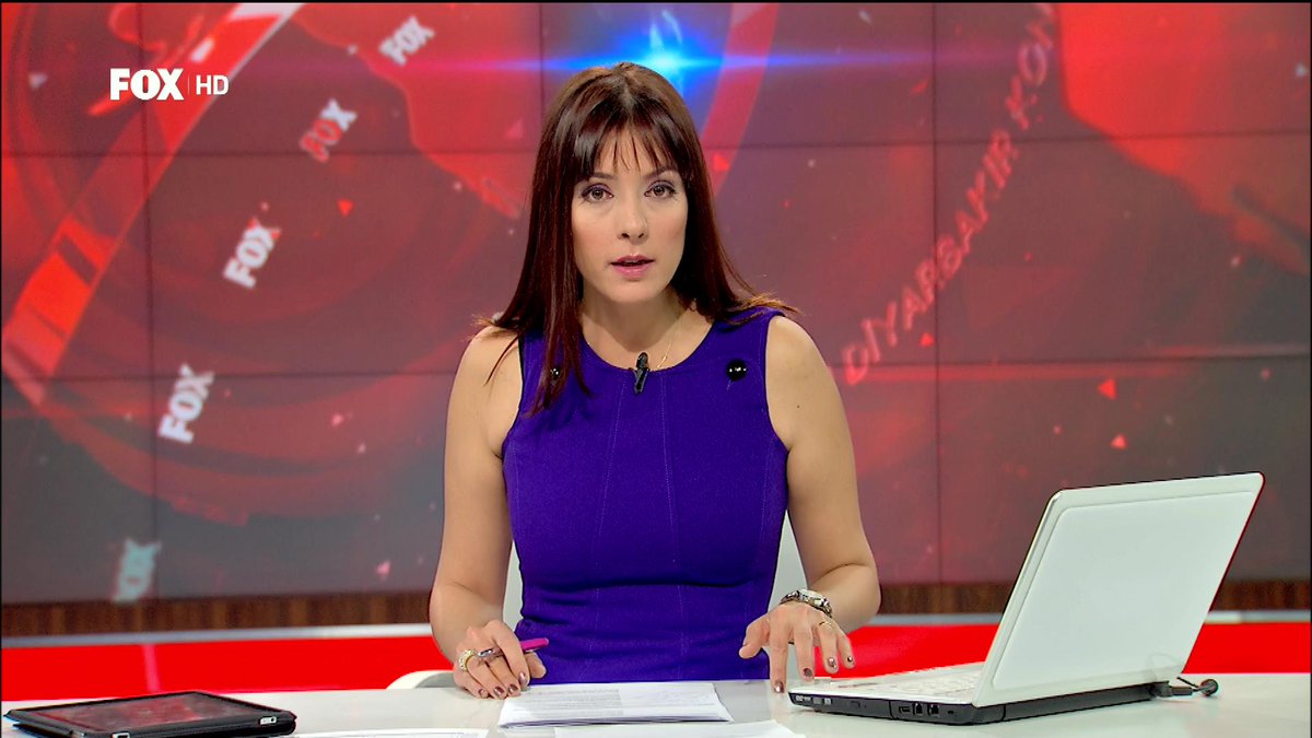 Hafta Sonu ana haber <a href="/gulbintosun/">gulbin tosun</a>'la  izlenir <a href="/GulbinTosunFan/">Gulbin Tosun FC</a> @FOXTurkiye | mor rengi cok yakismis