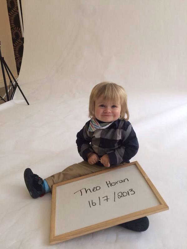 narrylatte's tweet photo. THEO IS GROWING UP SO FAST

I FEEL SO OLD

#MTVStars One Direction http://t.co/KzsdulLme7