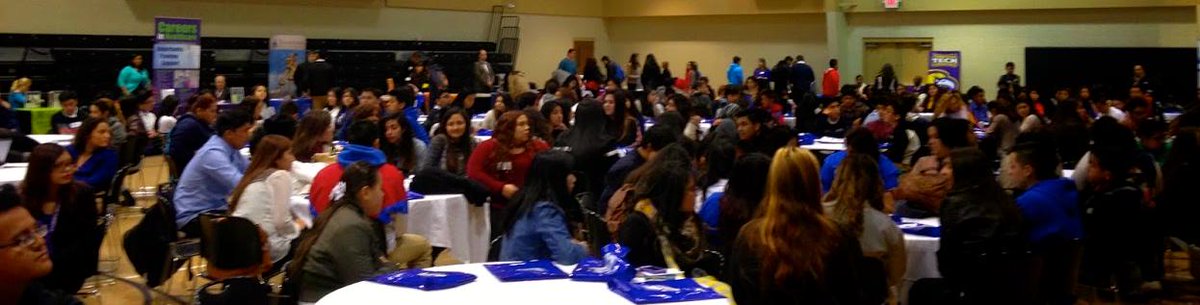 LatinoAchievers's tweet photo. On Nov. 21st, 250+ youth participated @YLACollegeFair #preparingtothrive #Proudofouryouth.  Thxs @StateFarm http://t.co/S97lQ9RAKm