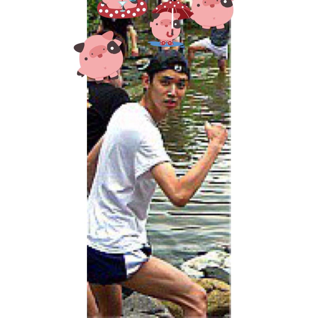 B3DiOVECMAEkGQe.jpg:large